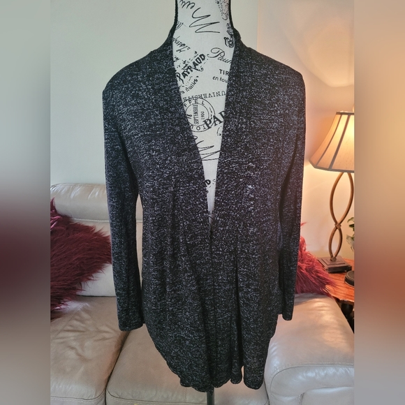 JM Fleurette womans cardigan. Size medium - Picture 1 of 3